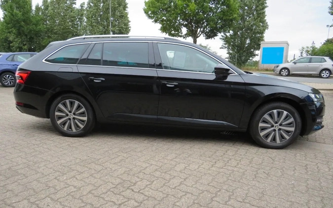 Skoda Superb cena 186571 przebieg: 1, rok produkcji 2024 z Bielsko-Biała małe 106
